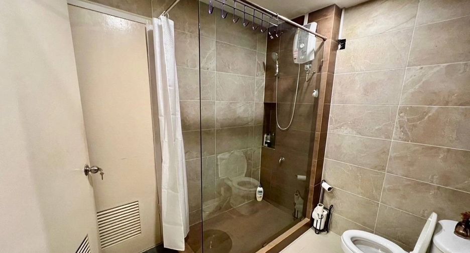 Wohnung zur Miete und zum Kauf mit 1 Zimmer in Phra Khanong, Bangkok