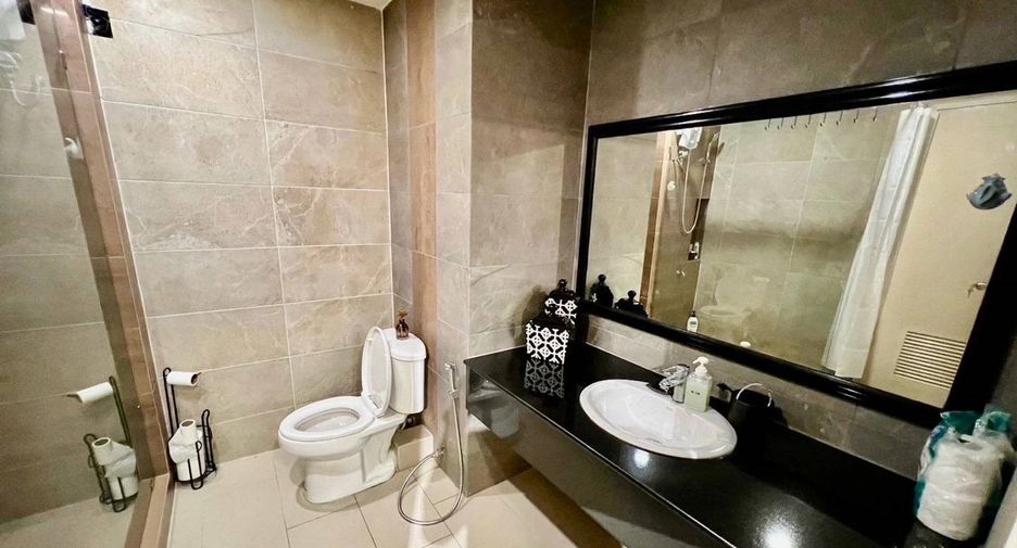 Wohnung zur Miete und zum Kauf mit 1 Zimmer in Phra Khanong, Bangkok