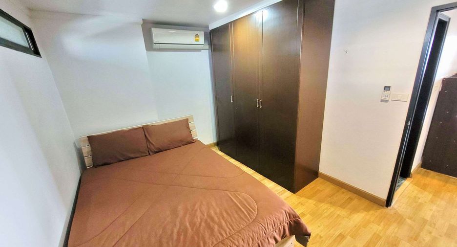 À louer 2 chambres condo à Watthana, Bangkok
