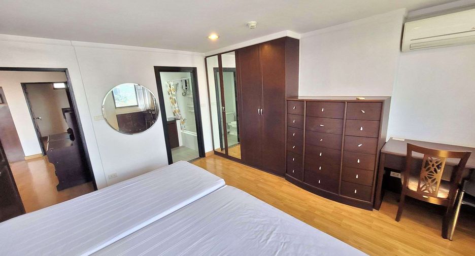 À louer 2 chambres condo à Watthana, Bangkok