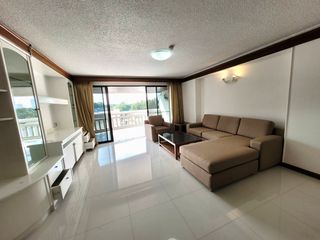 For rent 3 bedrooms condo in Pathum Wan, Bangkok