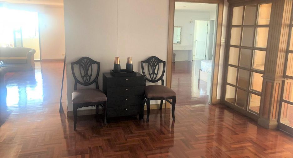 Wohnung zur Miete mit 3 Zimmer in Watthana, Bangkok