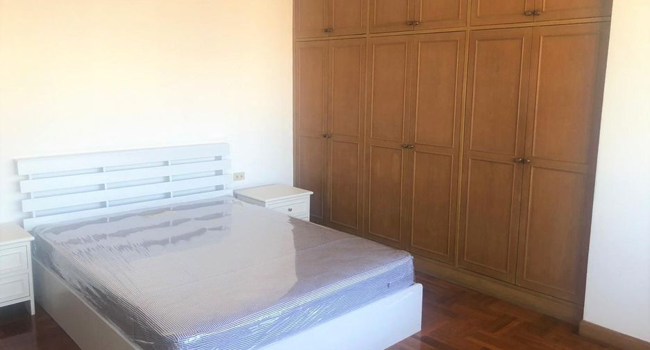 Wohnung zur Miete mit 3 Zimmer in Watthana, Bangkok