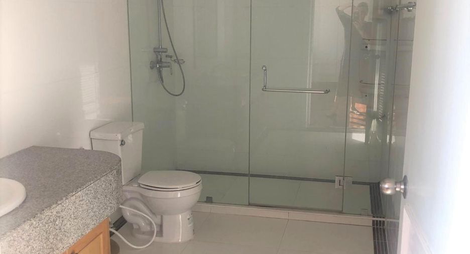 Wohnung zur Miete mit 3 Zimmer in Watthana, Bangkok