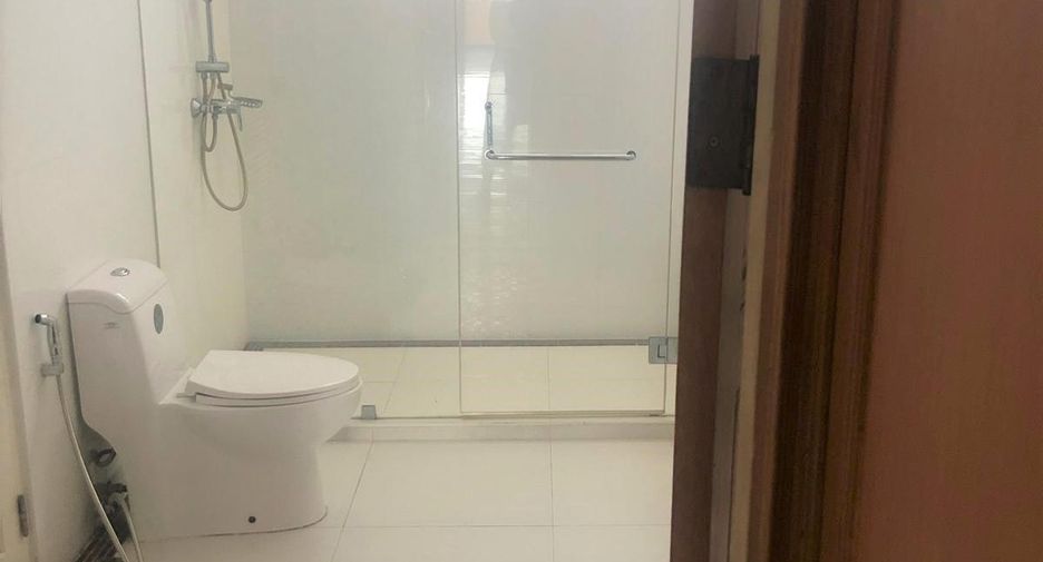 Wohnung zur Miete mit 3 Zimmer in Watthana, Bangkok