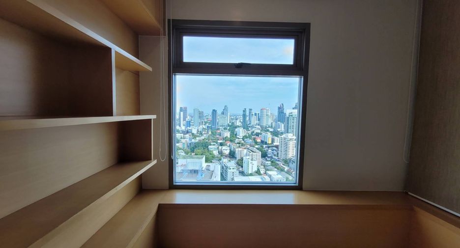 For rent 2 bedrooms condo in Khlong Toei, Bangkok