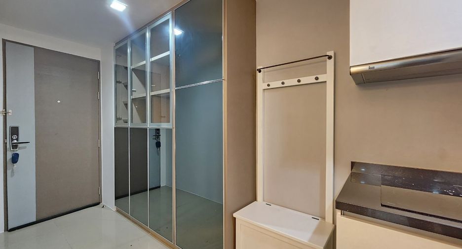 Wohnung zur Miete mit 2 Zimmer in Khlong Toei, Bangkok