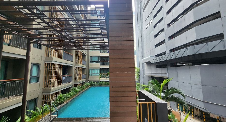 Wohnung zur Miete mit 2 Zimmer in Khlong Toei, Bangkok