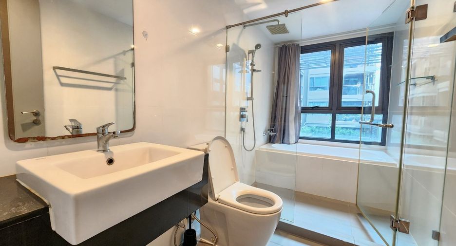 Wohnung zur Miete mit 2 Zimmer in Khlong Toei, Bangkok