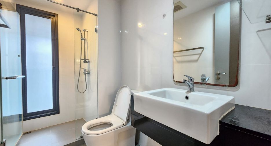 Wohnung zur Miete mit 2 Zimmer in Khlong Toei, Bangkok