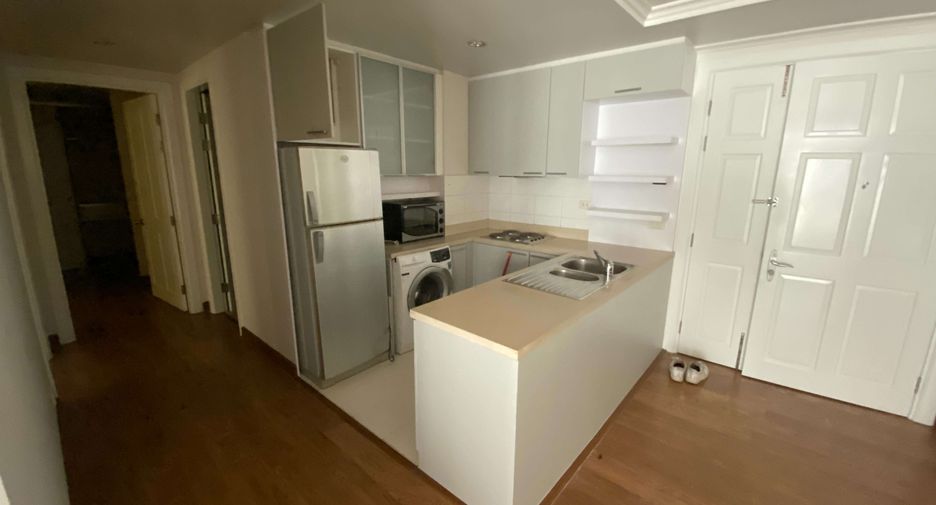 For rent 2 bedrooms condo in Watthana, Bangkok