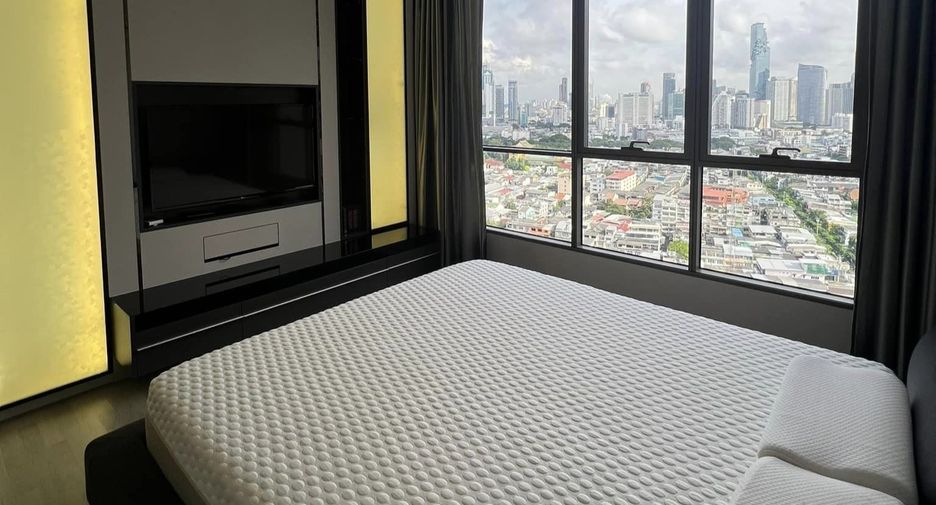For rent 2 bedrooms condo in Sathon, Bangkok
