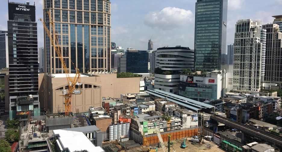 For rent and for sale 1 bed condo in Khlong Toei, Bangkok