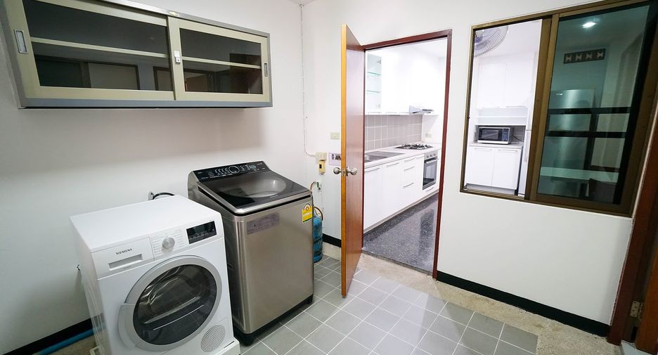 For rent 3 ベッドルーム condo in Watthana, Bangkok