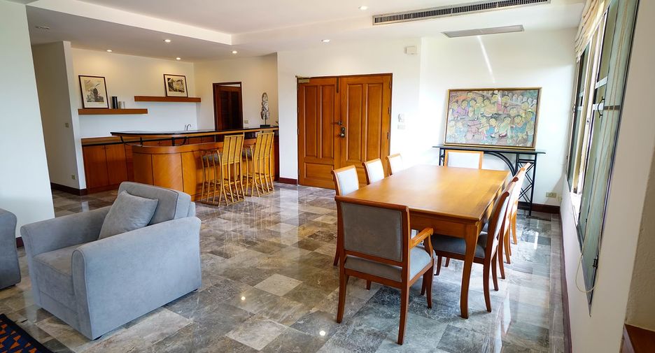 For rent 3 ベッドルーム condo in Watthana, Bangkok
