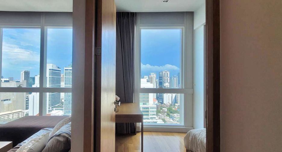 For rent 2 bedrooms condo in Khlong Toei, Bangkok