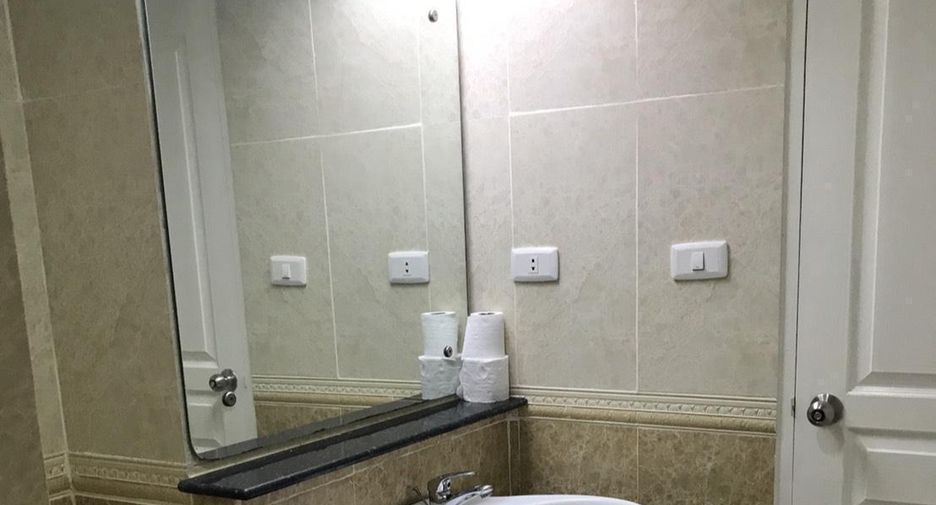 Condo en alquiler de 2 habitaciones en Khlong Toei, Bangkok