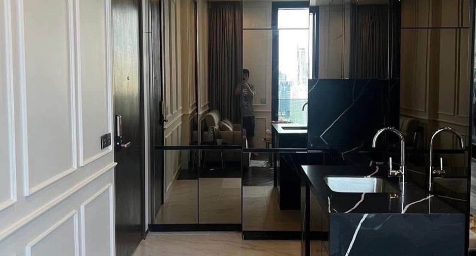 For rent and for sale 1 bed condo in Khlong Toei, Bangkok