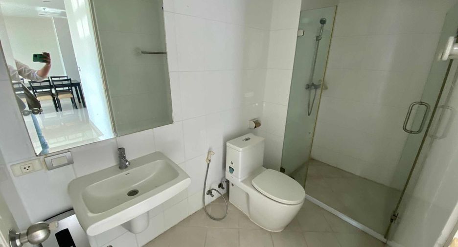 Wohnung zur Miete und zum Kauf mit 2 Zimmer in Watthana, Bangkok