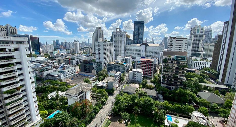 Wohnung zur Miete und zum Kauf mit 2 Zimmer in Watthana, Bangkok