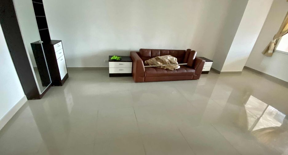 Wohnung zur Miete und zum Kauf mit 2 Zimmer in Watthana, Bangkok