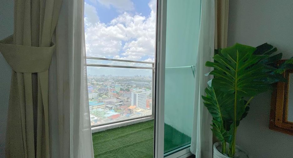 Condo en alquiler y en venta de 3 habitaciones en Khlong Toei, Bangkok
