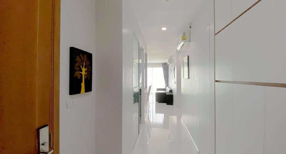 Condo en alquiler y en venta de 3 habitaciones en Khlong Toei, Bangkok
