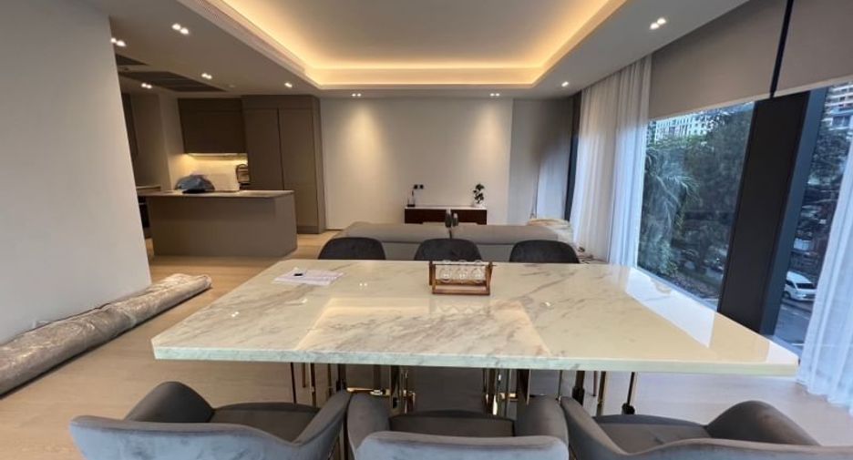 For rent 2 bedrooms condo in Pathum Wan, Bangkok