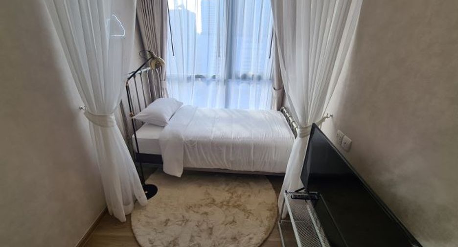 For rent and for sale 2 bedrooms condo in Khlong Toei, Bangkok