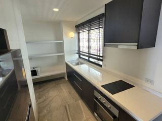 Wohnung zur Miete mit 2 Zimmer in Phra Khanong, Bangkok