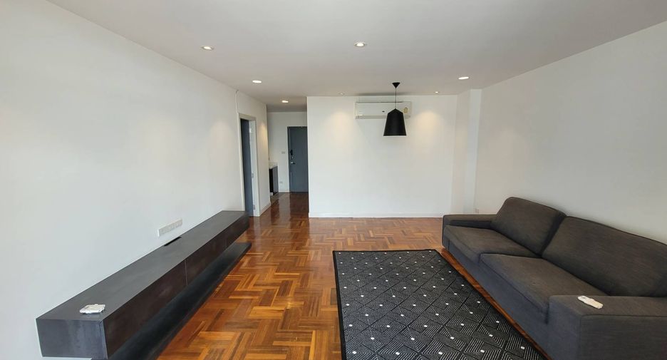 Condo en alquiler de 2 habitaciones en Phra Khanong, Bangkok