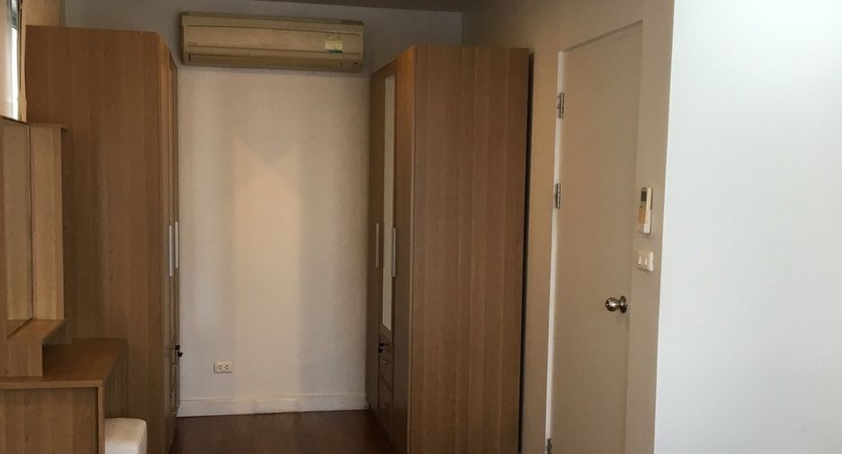 For rent 1 Beds condo in Khlong Toei, Bangkok