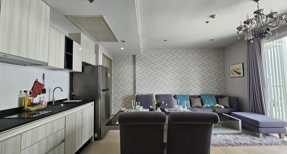 For rent 2 bedrooms condo in Watthana, Bangkok