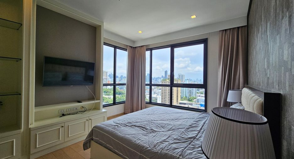 For rent 2 bedrooms condo in Watthana, Bangkok