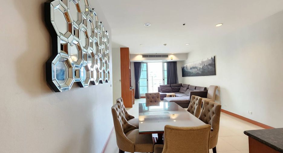 For rent 3 ベッドルーム condo in Khlong Toei, Bangkok