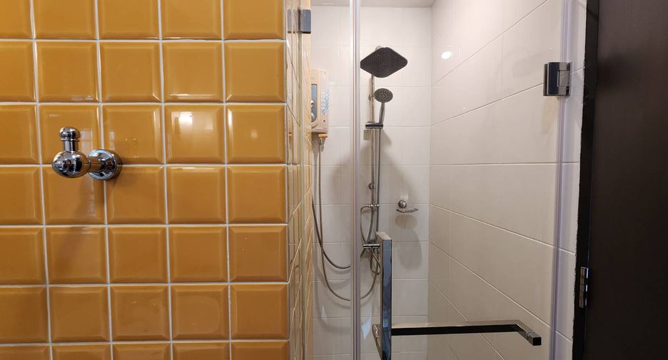 For rent 3 ベッドルーム condo in Khlong Toei, Bangkok
