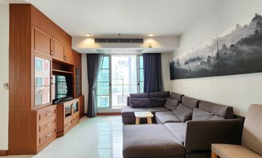 For rent 3 bedrooms condo in Khlong Toei, Bangkok