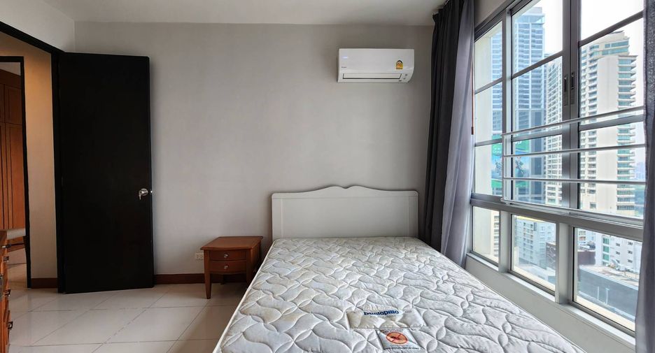 For rent 3 ベッドルーム condo in Khlong Toei, Bangkok