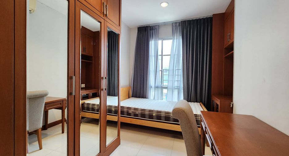 For rent 3 ベッドルーム condo in Khlong Toei, Bangkok