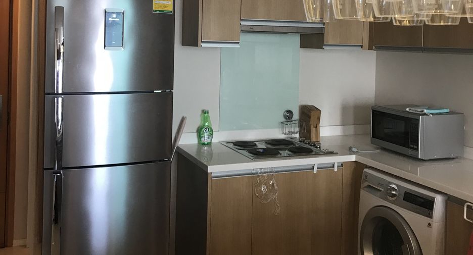 For rent 2 bedrooms condo in Watthana, Bangkok