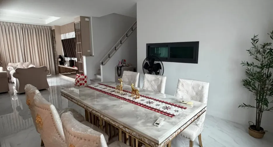 Продажа 3 спальни дом в Банг Ламунг, Чонбури