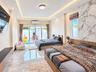 出租 4 卧室 别墅 在 Bang Lamung, Chon Buri