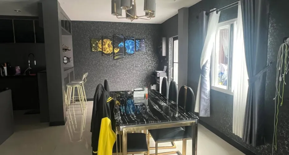 Продажа 3 спальни дом в Банг Ламунг, Чонбури