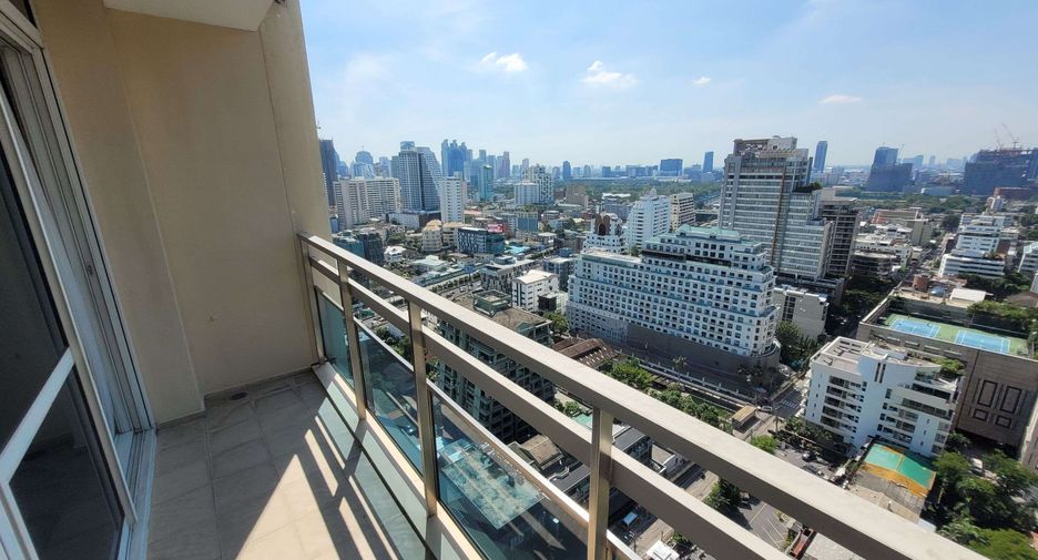For rent 2 bedrooms condo in Pathum Wan, Bangkok