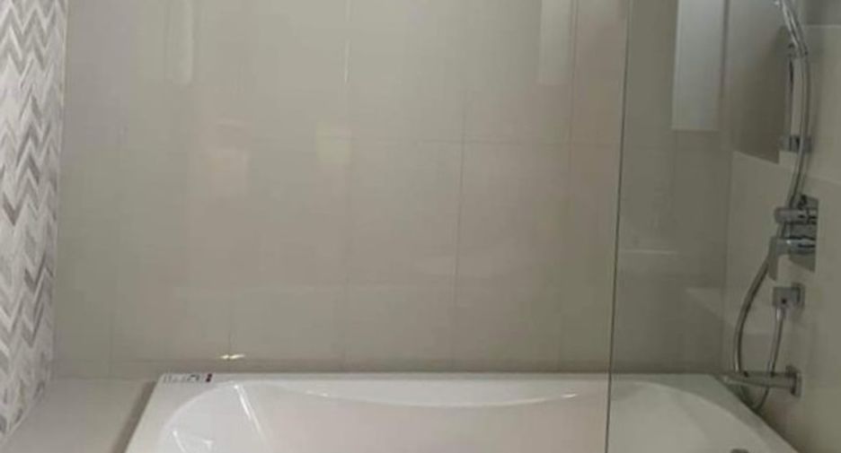 For rent 2 ベッドルーム condo in Khlong Toei, Bangkok