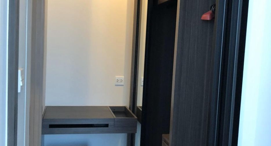 For rent そして for sale 2 ベッドルーム condo in Khlong Toei, Bangkok