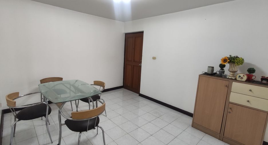 Condo en alquiler de 2 habitaciones en Watthana, Bangkok