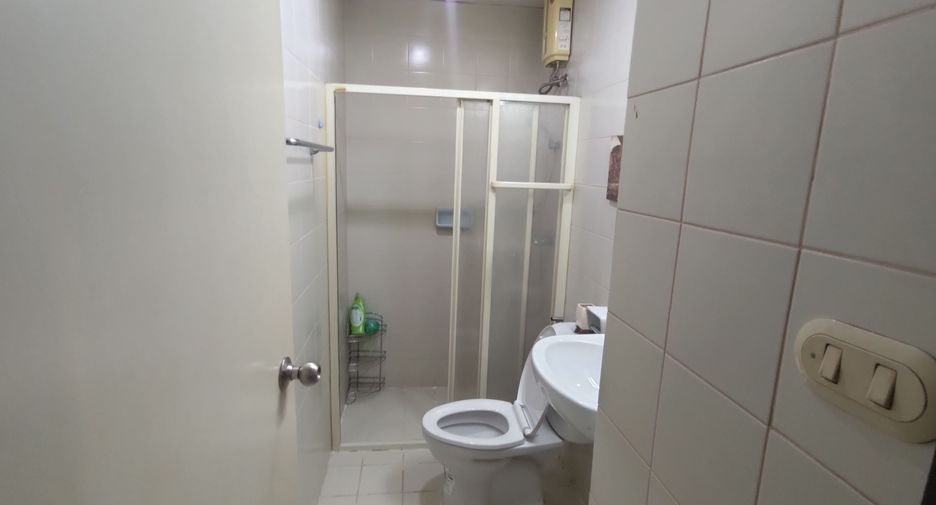 Condo en alquiler de 2 habitaciones en Watthana, Bangkok