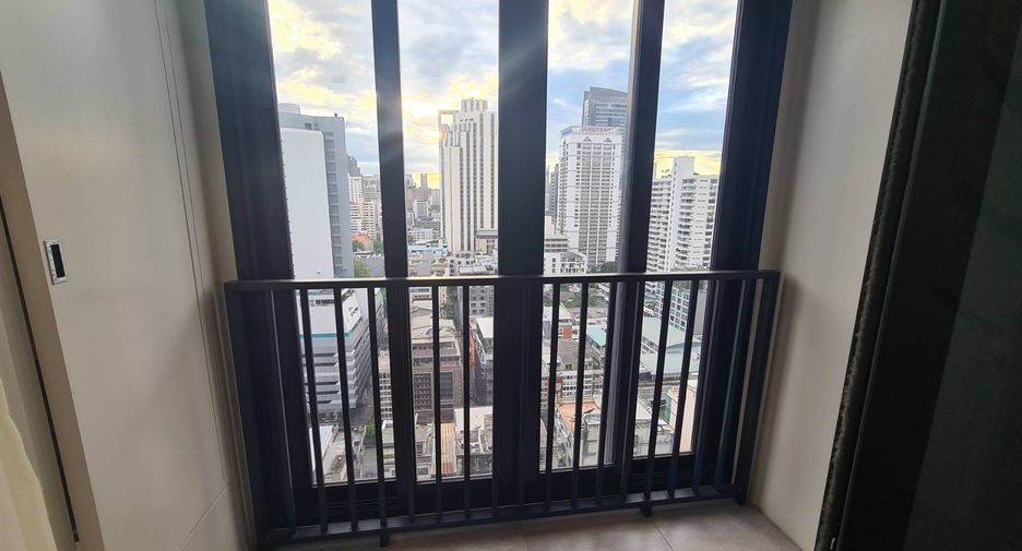 Condo en alquiler de 1 habitaciones en Khlong Toei, Bangkok