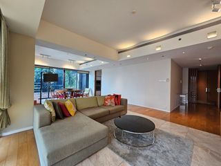 À louer 3 chambres condo à Sathon, Bangkok